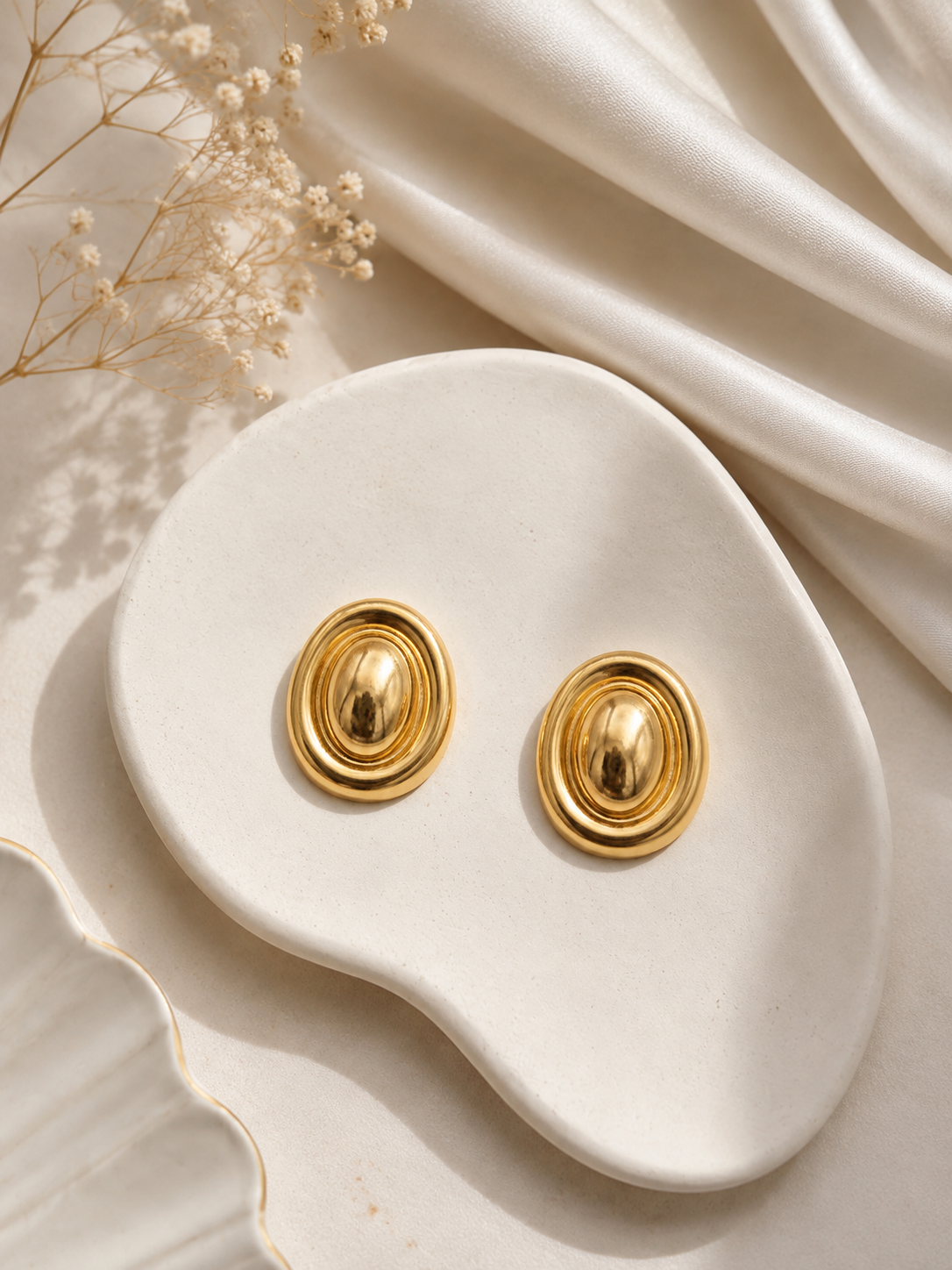 Oval Glow Studs | Stainless Steel 💛