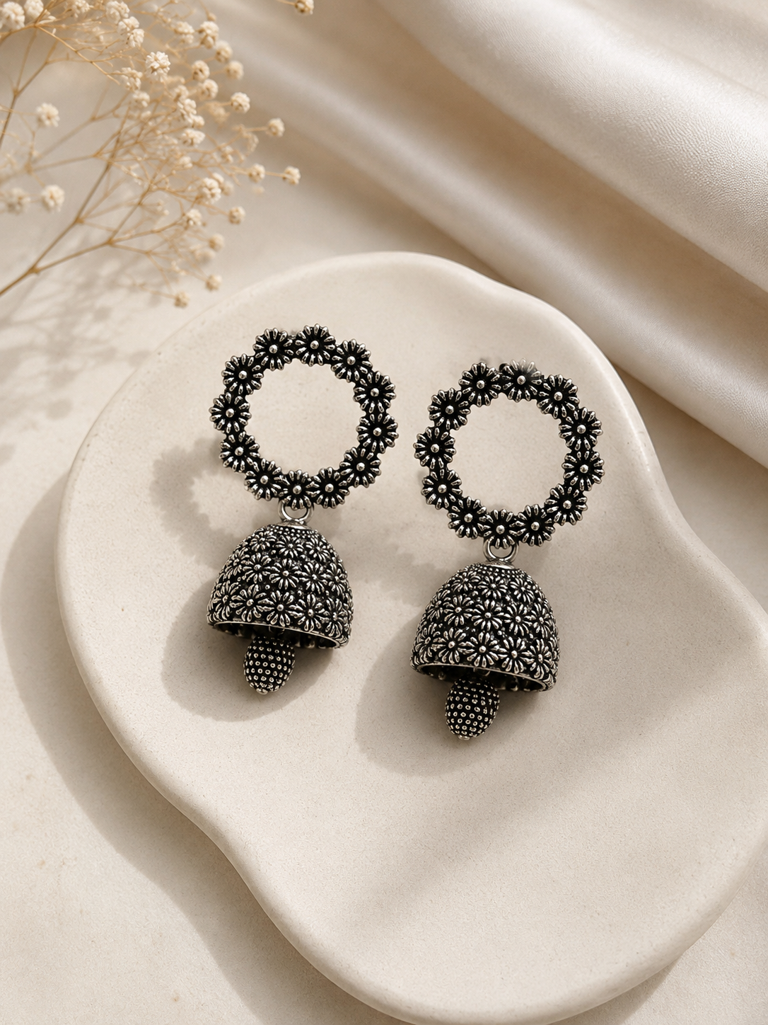 Noir Bloom Jhumka π€πΈ